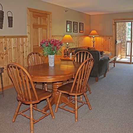Sugar Lake Lodge Гранд Рапидс Екстериор снимка