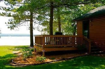 Sugar Lake Lodge Гранд Рапидс Екстериор снимка